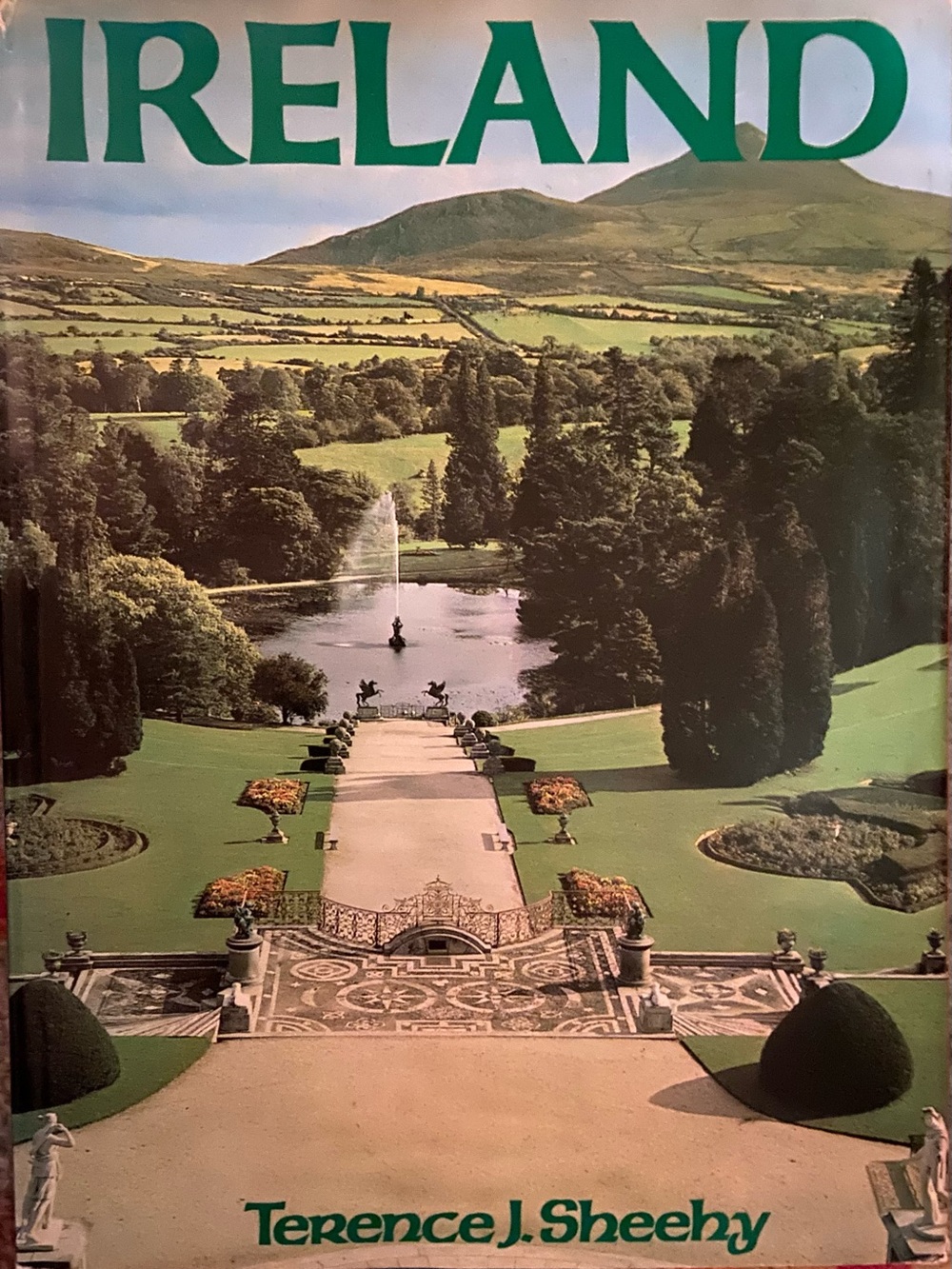 Beautiful Vintage Ireland Irish Travel coffee table Book Green Landscape PHOTOS